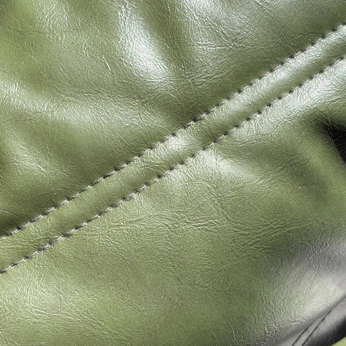 Button Corner Oil Wax Leather - Buttonseats